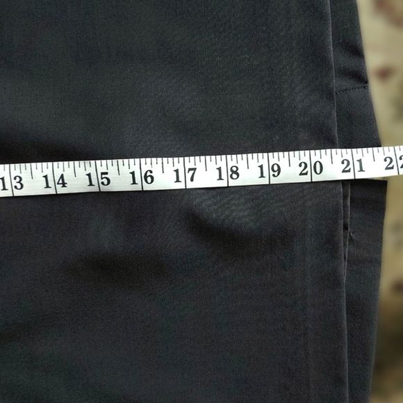 Banana Republic black above knee pencil skirt 0P (27" waist) - Picture 8 of 13